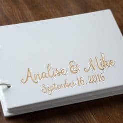 Gästebuch Hochzeit aus Holz mit Gravur - Weiß-Gold