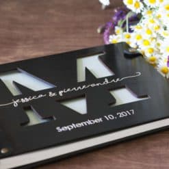 Gästebuch Hochzeit aus Holz mit Gravur - Letter dunkel