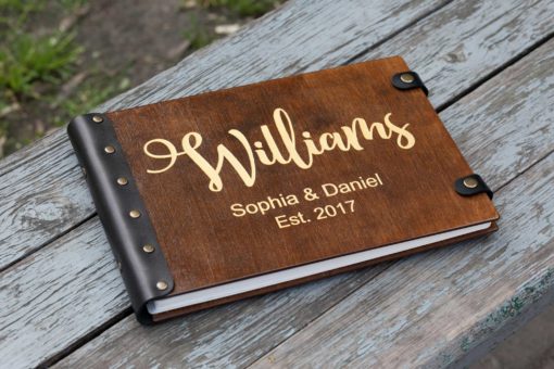 Gästebuch Hochzeit aus Holz mit Gravur - Classico